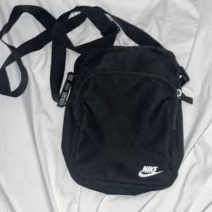 Nike cross body
